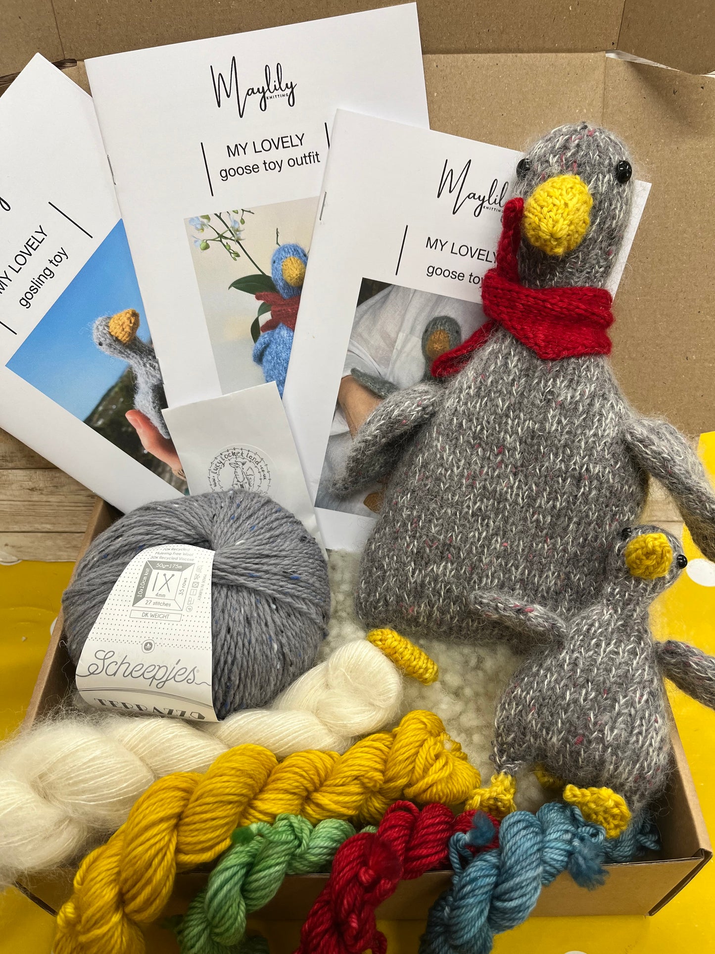 Gulliver the Goose knitting kit (with Augoostus the Gosling too!)