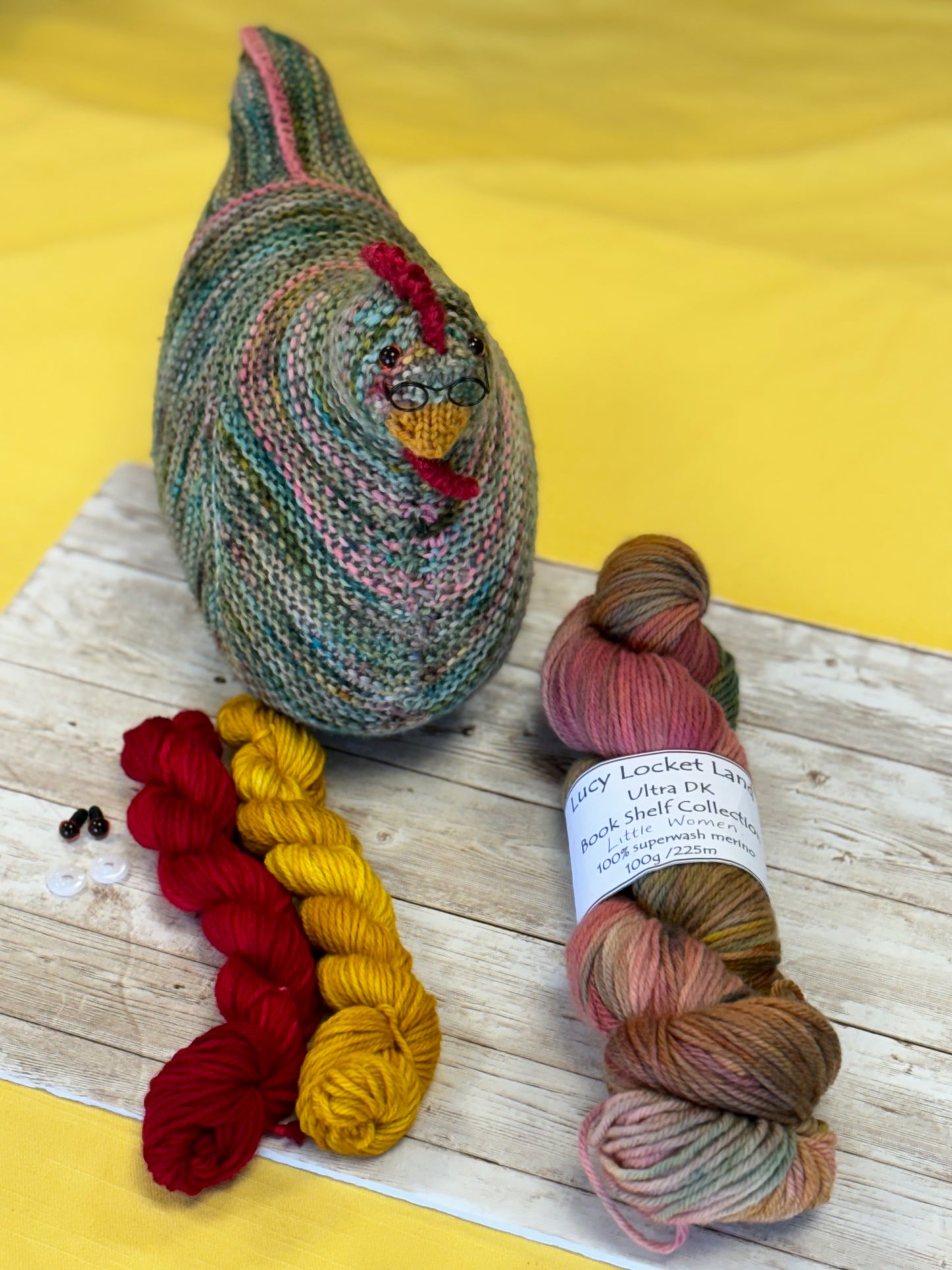 Yarn for Eggwina Chicken WITH 2 x 20g Mini Skeins