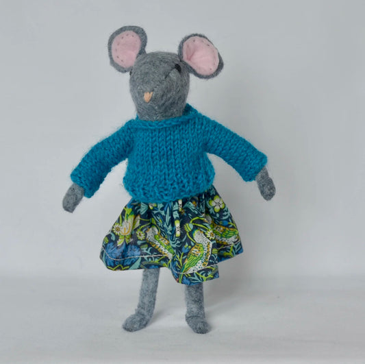 New Elsie Mouse Sewing Kit