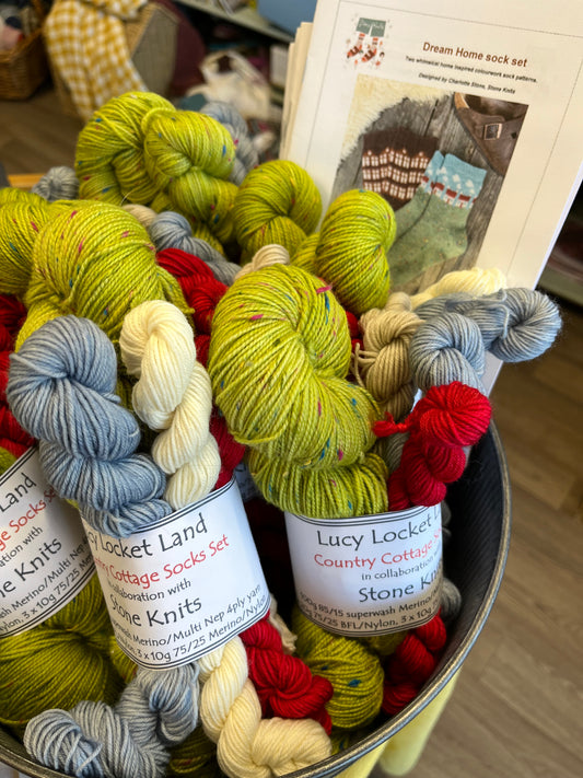 Dream Home - Cottage in the Country Socks Kit