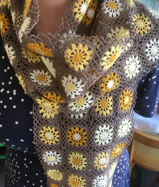 Rose Trellis Fine Crochet Scarf Kit “ Lady Hillingdon”