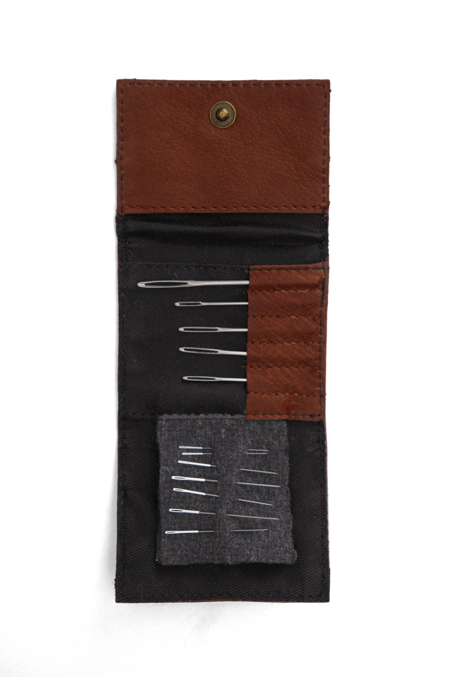 Muud - Carla Needle Case