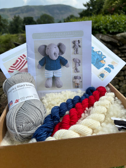 New Elephant in Dungarees & T-shirt kit