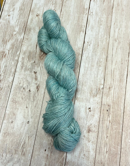 Alpaca/Linen/Silk Luxury 4ply yarn