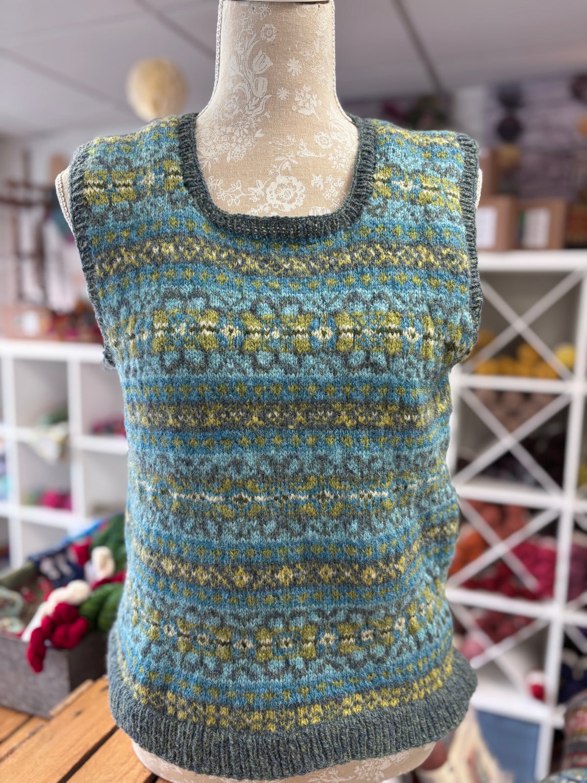 Mols Vest Kit for Locket's Jumper KAL 2025