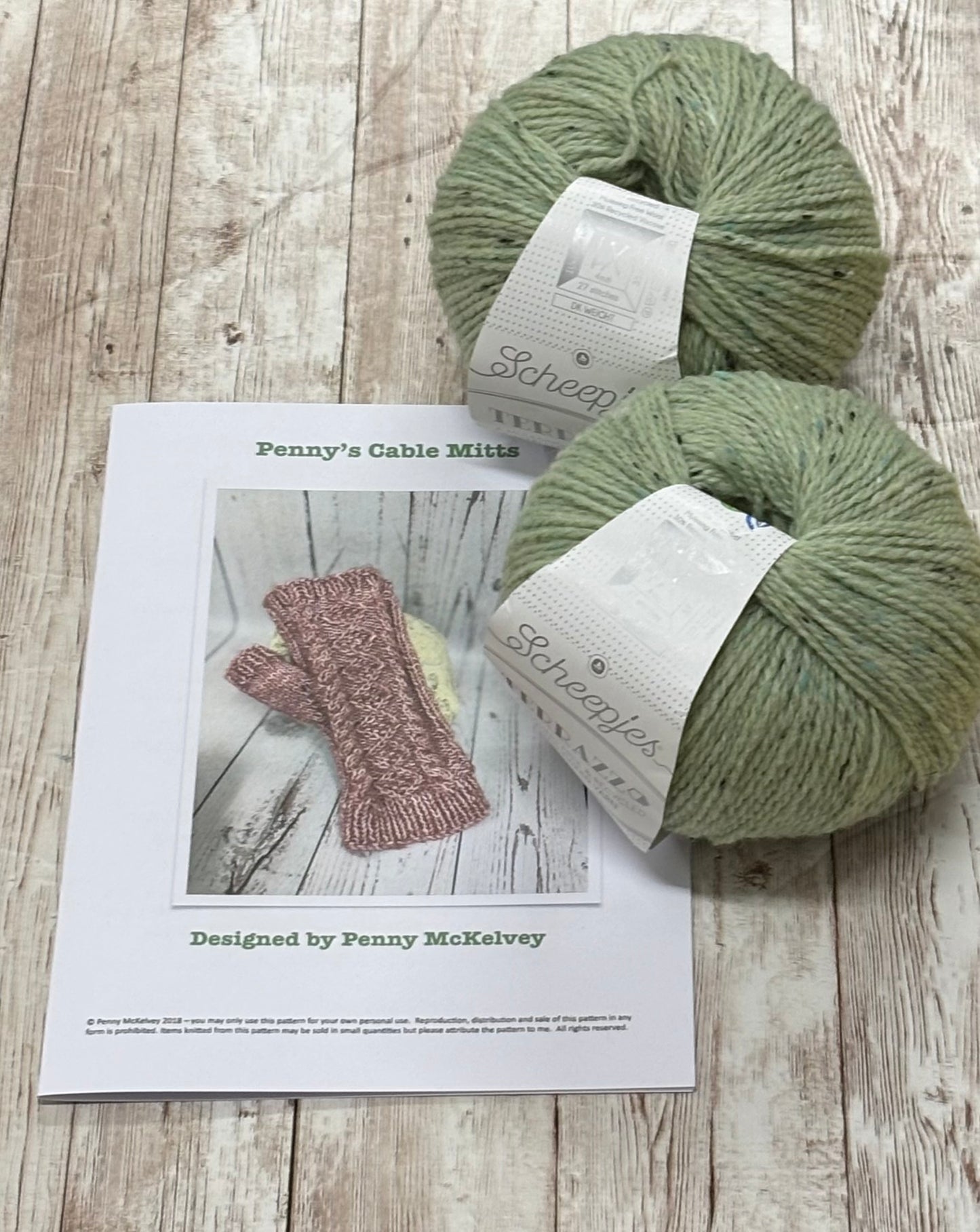 Penny’s Cable Mitts Kit with Scheepjes Terrazzo