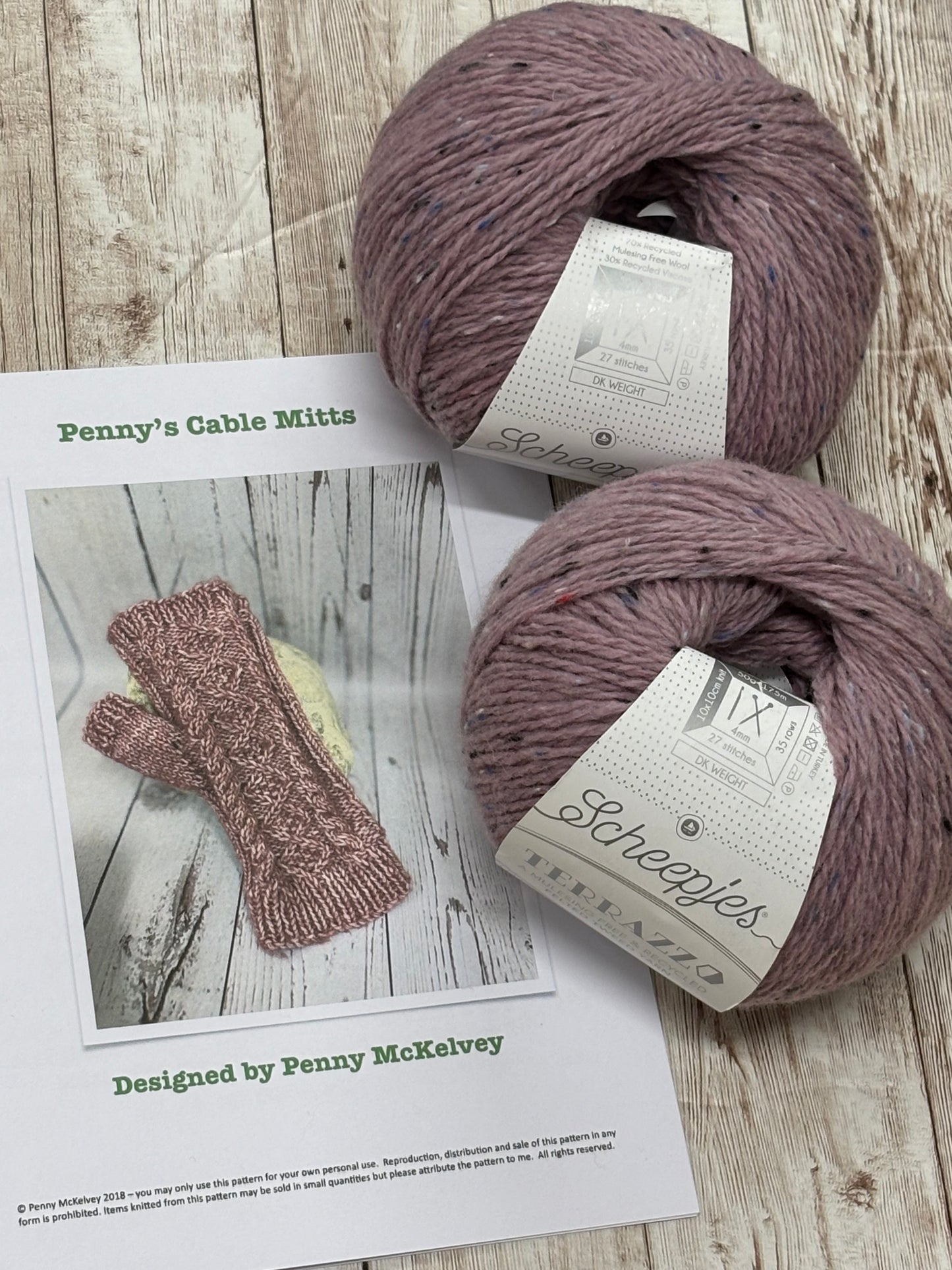 Penny’s Cable Mitts Kit with Scheepjes Terrazzo