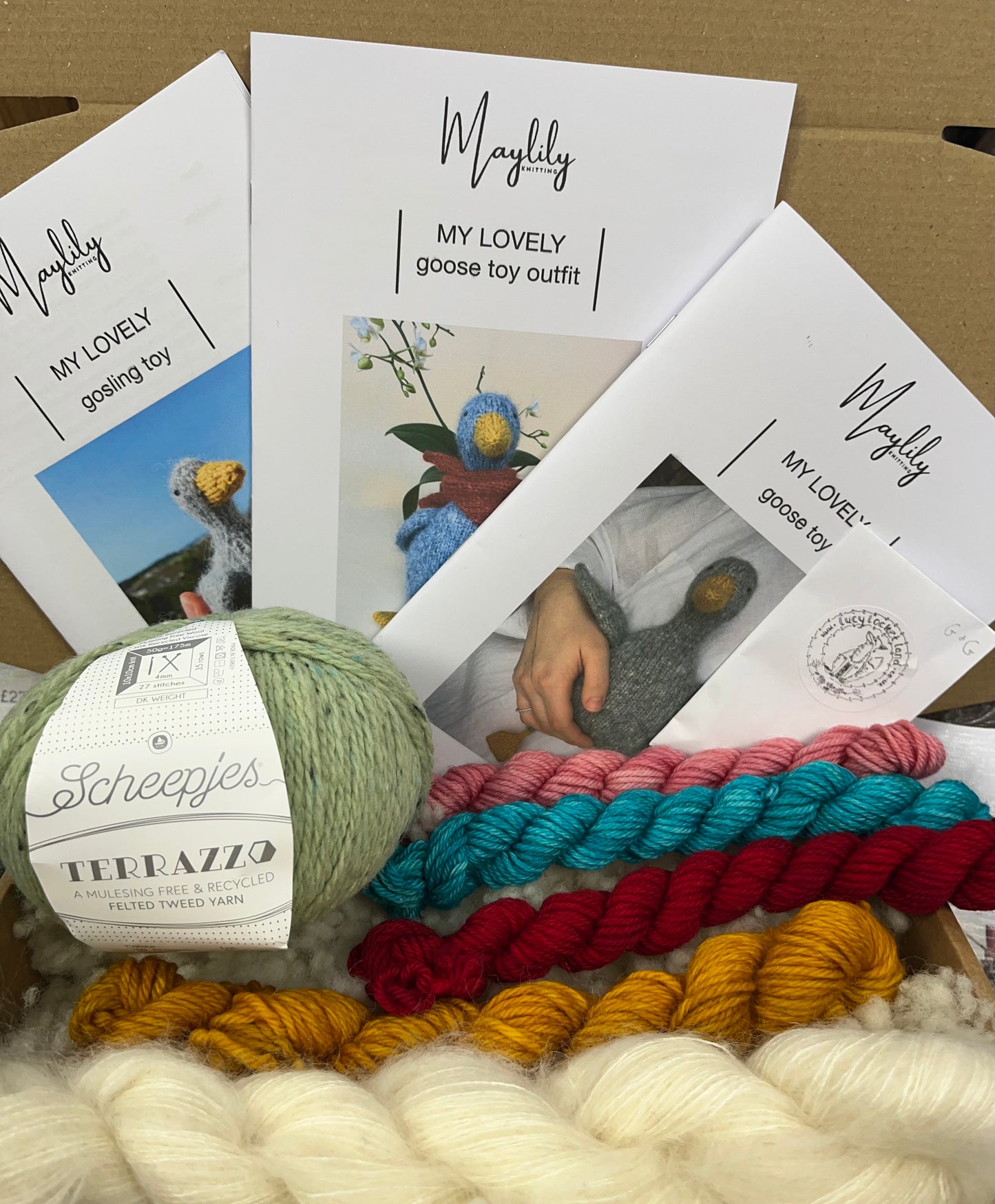 Gulliver the Goose knitting kit (with Augoostus the Gosling too!)