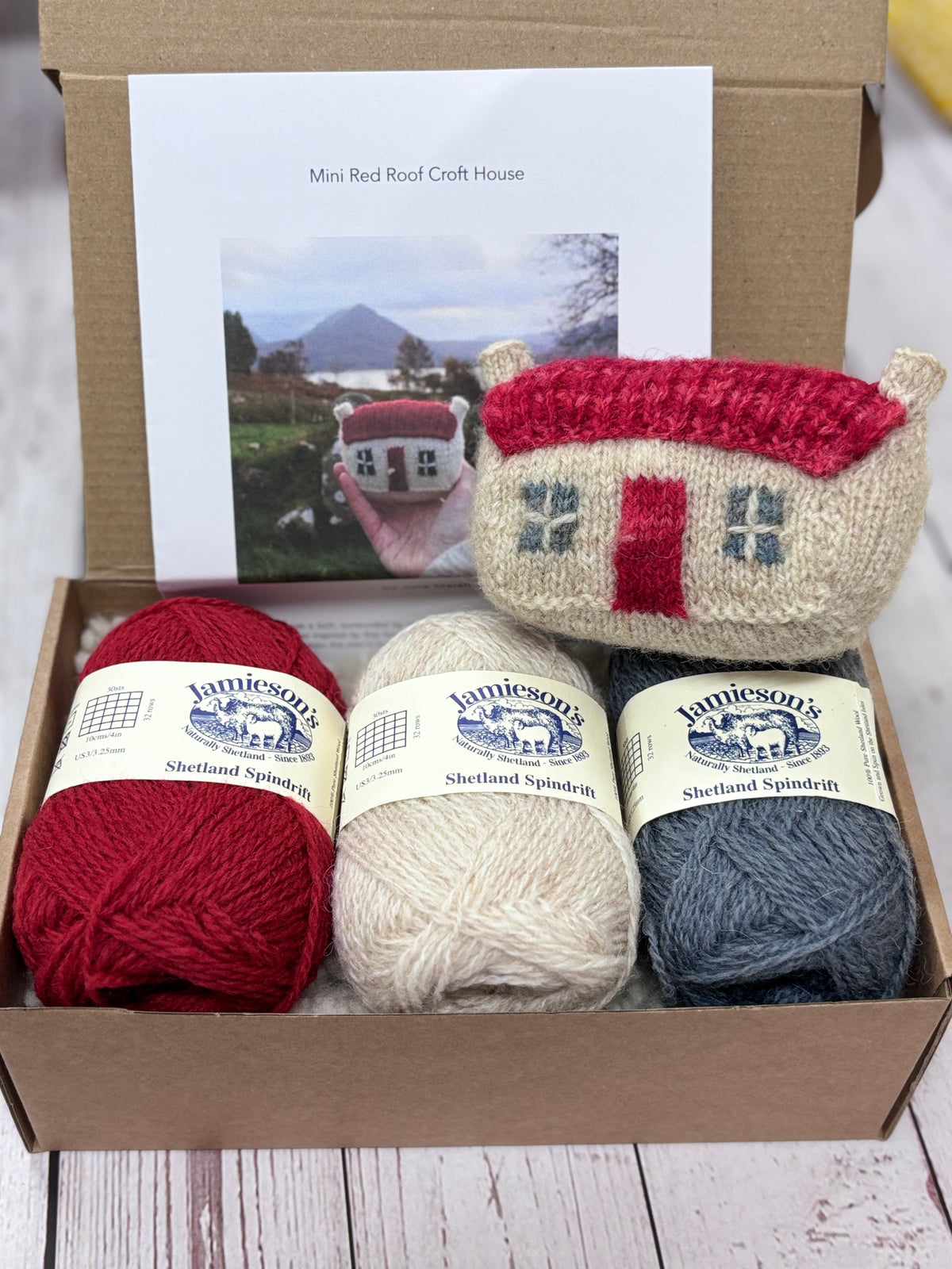 Mini Croft House kit - pink, green, turquoise