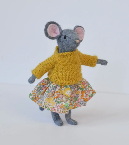 New Elsie Mouse Sewing Kit