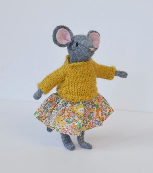 New Elsie Mouse Sewing Kit