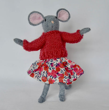New Elsie Mouse Sewing Kit