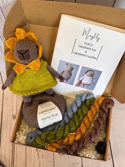 ***NEW*** Happy Flower Capybara knitting kit