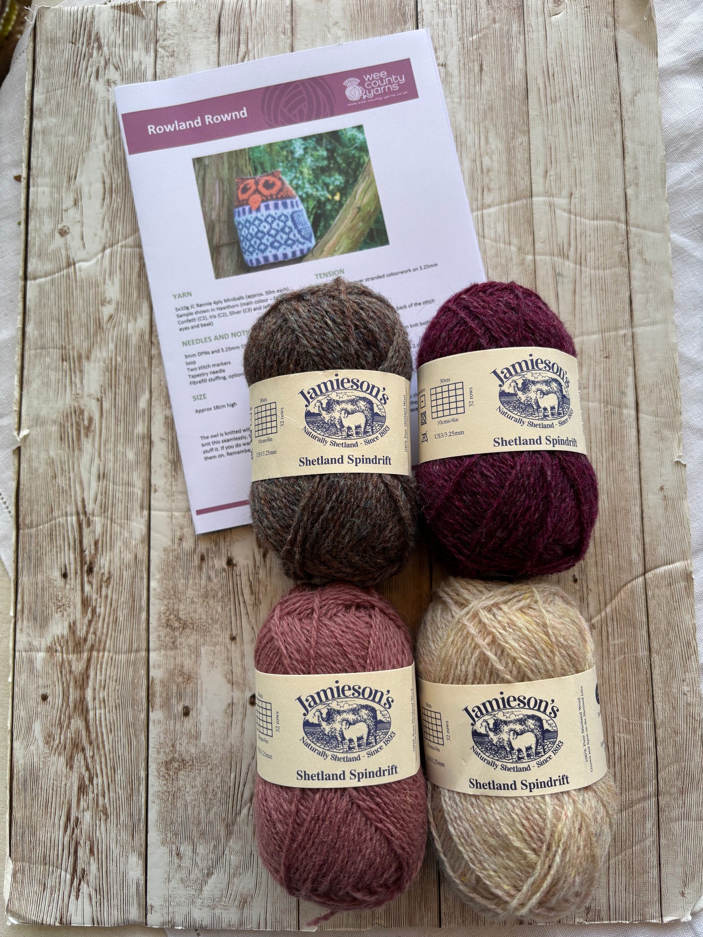 New “Rowland Rownd” Owl knitting kit