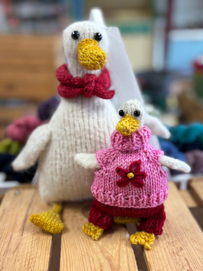 My Lovely Goose & Gosling Kit with gosling clothes