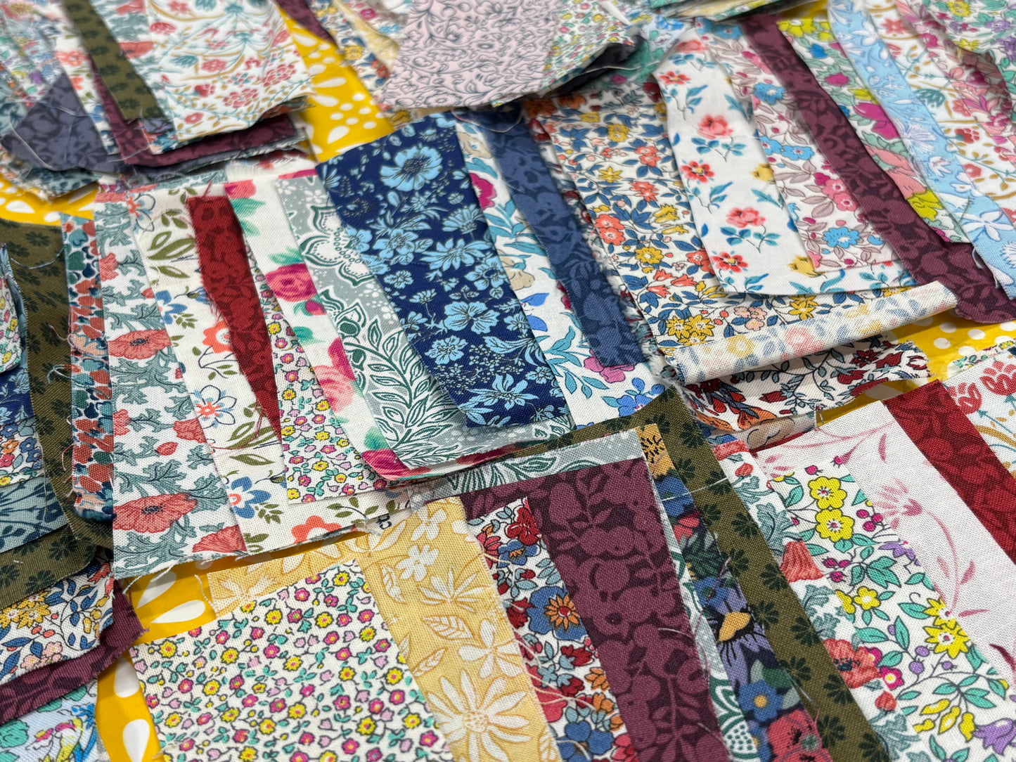 Cotton Reel Tin with Liberty Patchwork fabric & Hexie templates