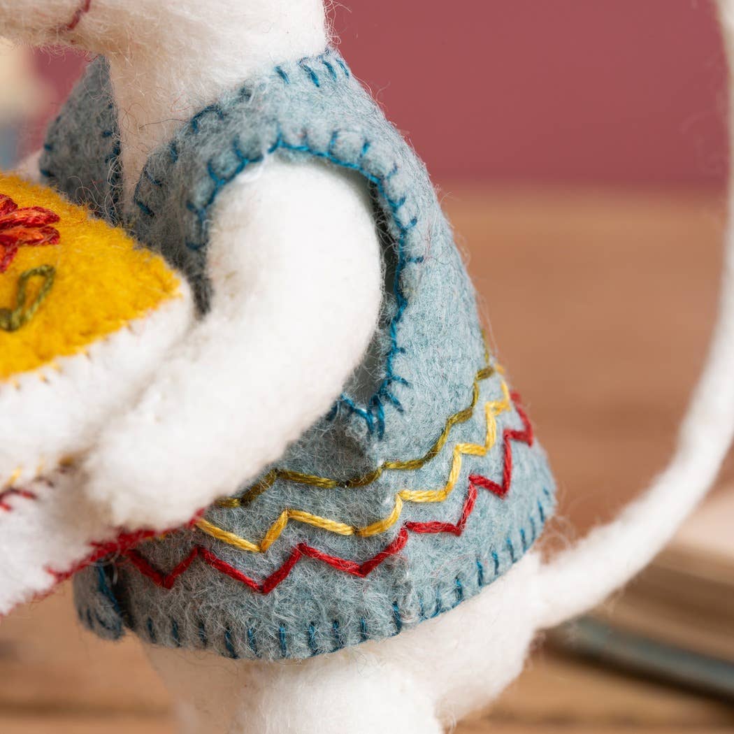 ***NEW*** Little Mouse The Librarian Felt Craft Mini Kit
